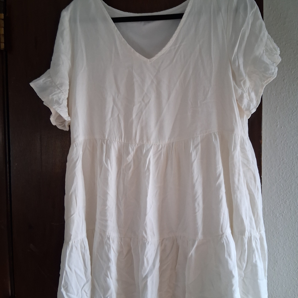 Chic Cream V-Neck Women's Blouse